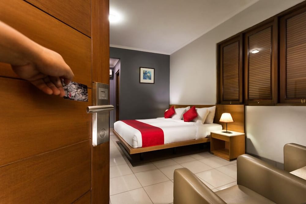 Hotel Ilos 9/19