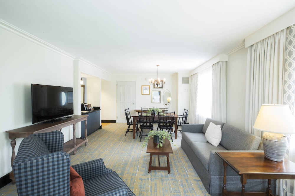 Williamsburg Lodge 26/39