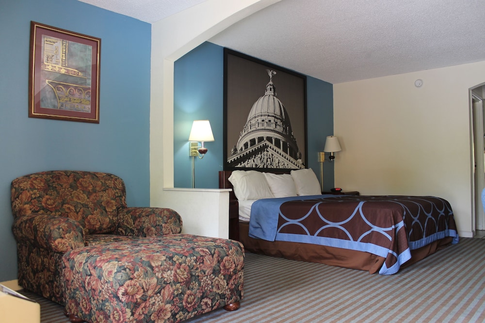 Howard Johnson By Wyndham Vicksburg 21/30