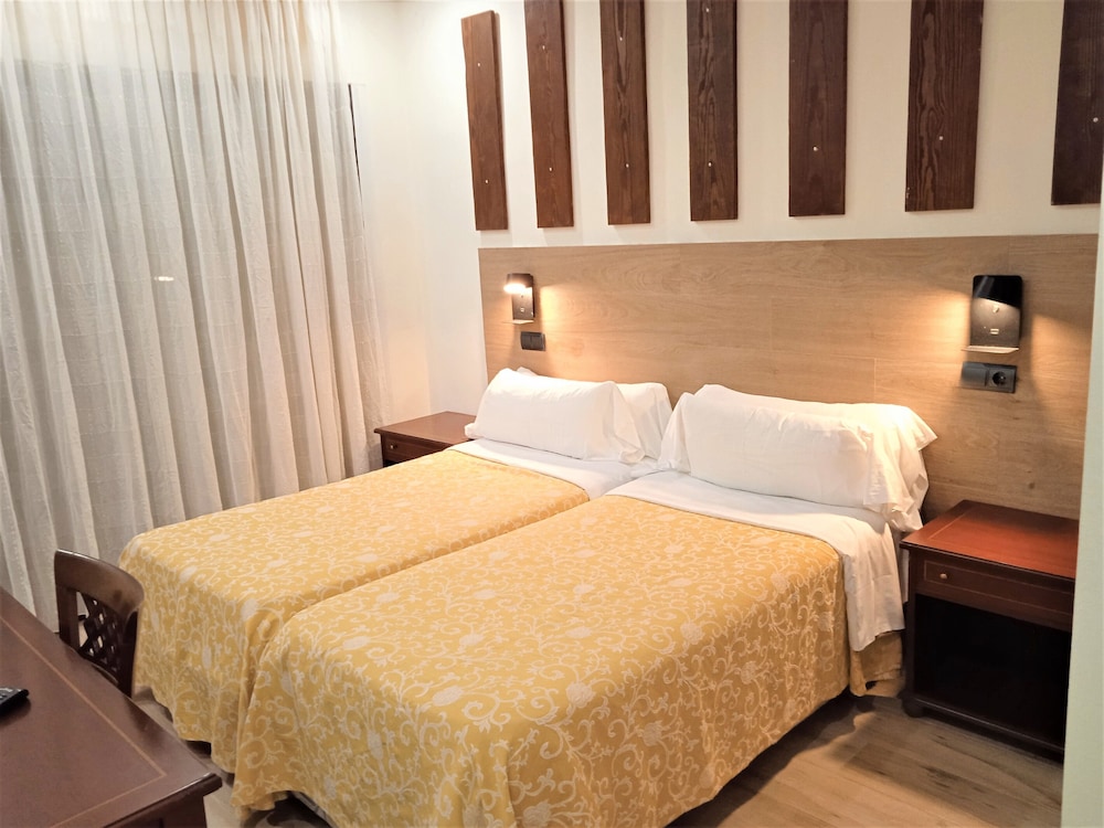 Hotel 153 22/71