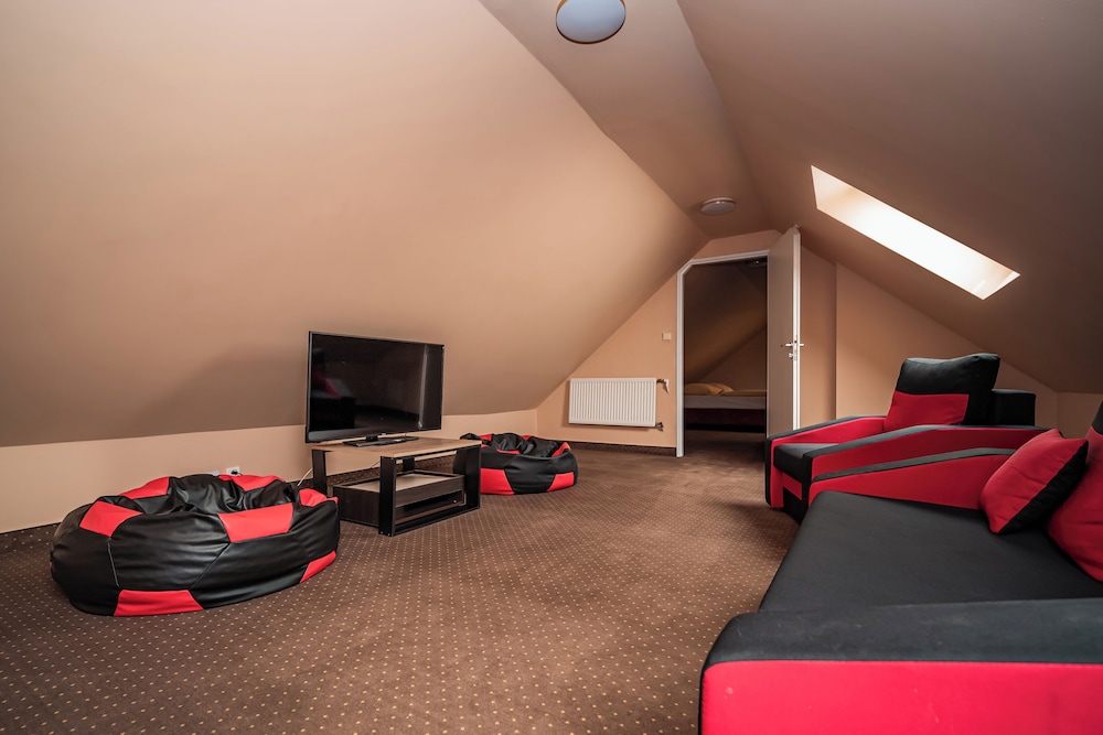 Hotel Czechia 37/48