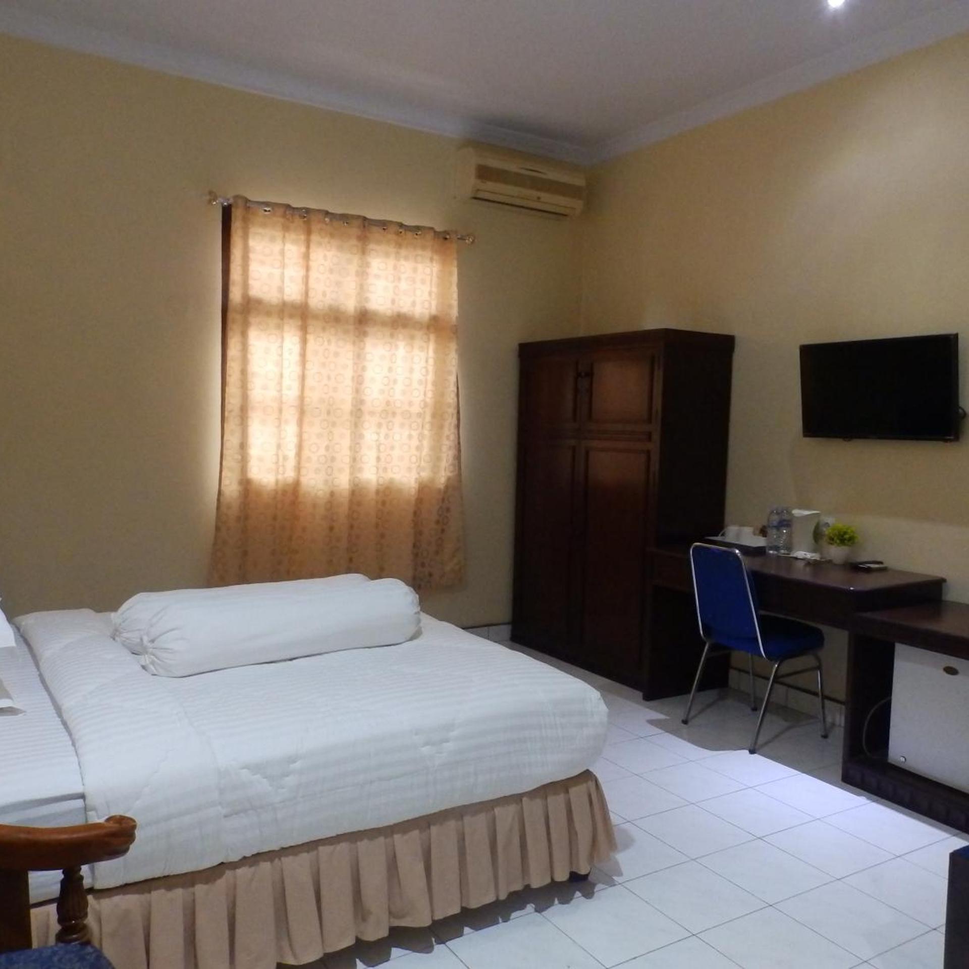 Bahari Family Hotel 12/50