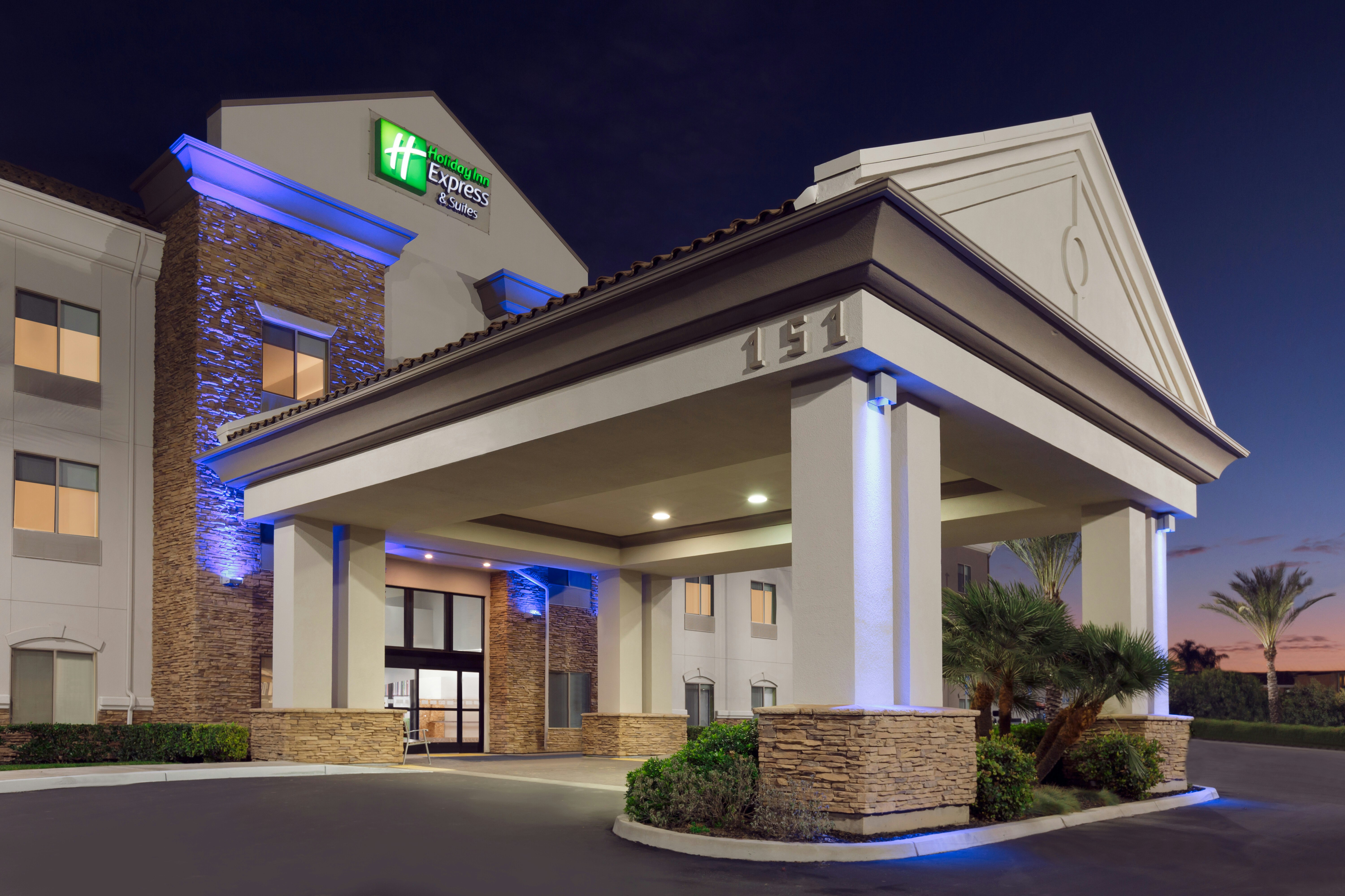 Holiday Inn Express Hotel And Suites Merced 2/52