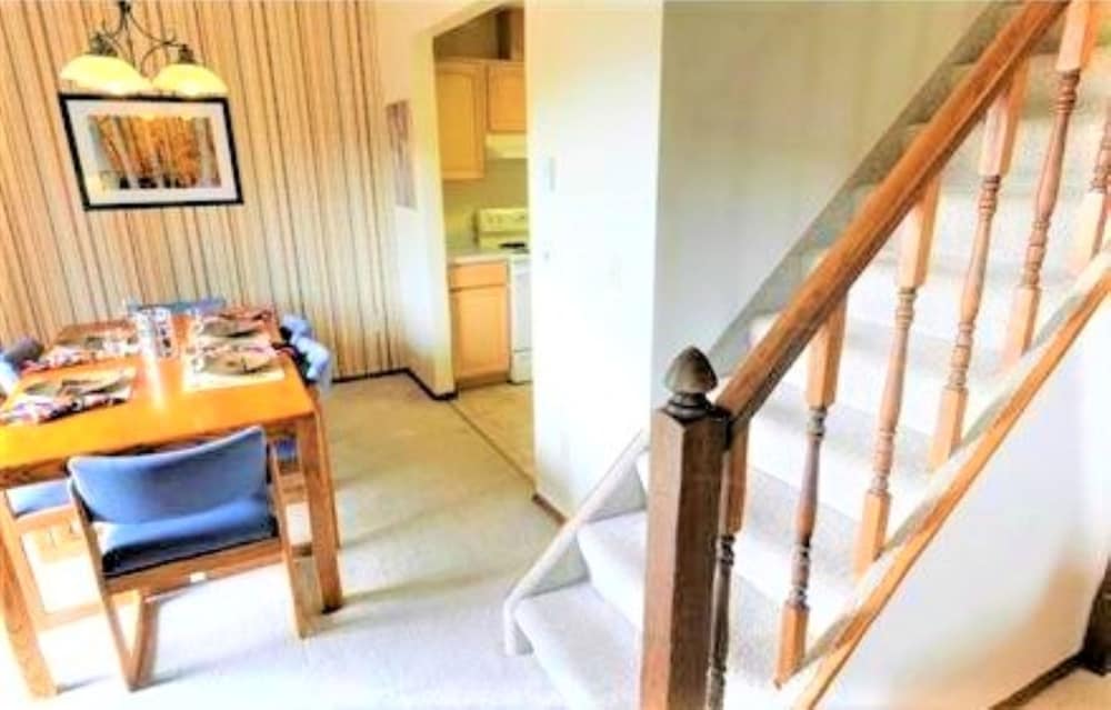 Twin Rivers Condominiums by Alderwood Colorado Management 16/47