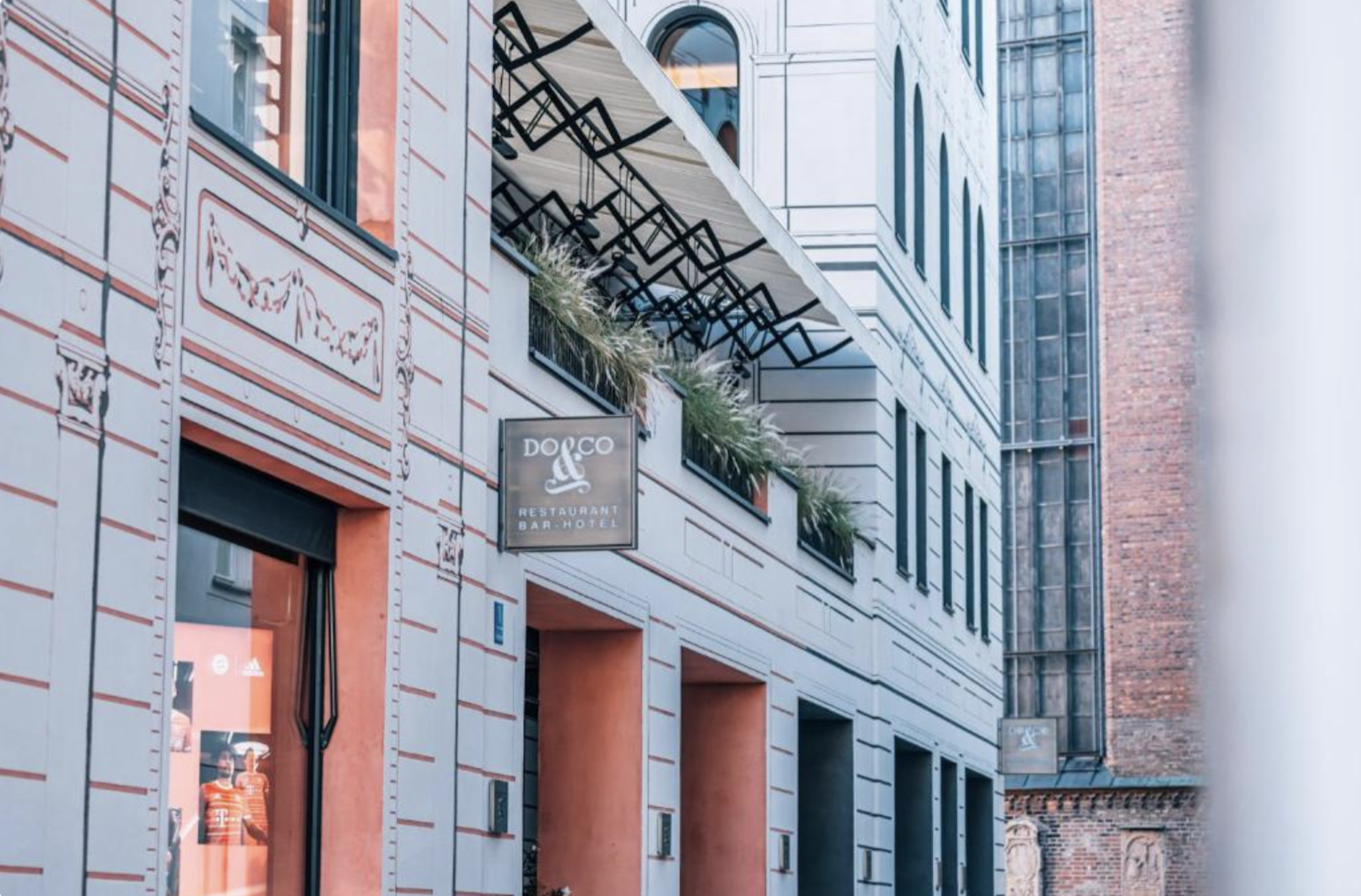DO & CO Hotel Munchen 1/4