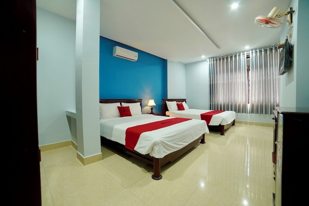 Stargazer Hotel 9/40
