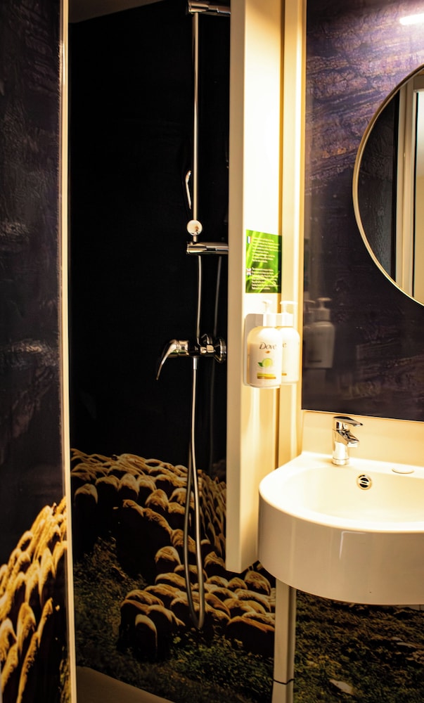 Hotel les Genets 43/50
