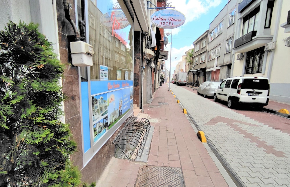 Blue Istanbul Apart 36/46