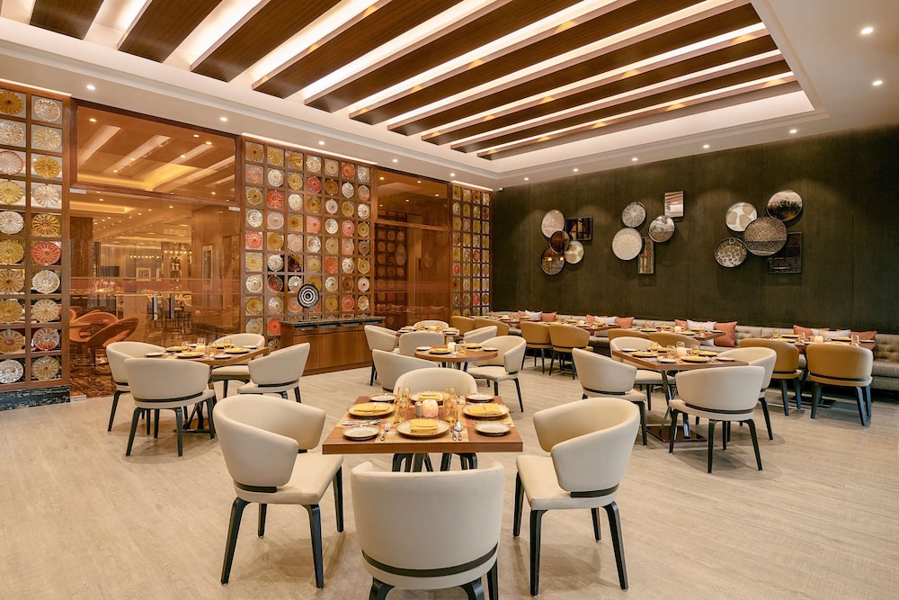 Radisson Mumbai Andheri MIDC 41/65