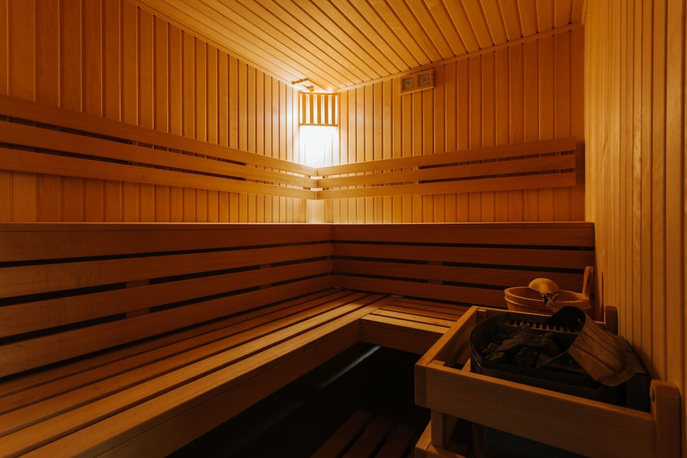 swimming pool spa
