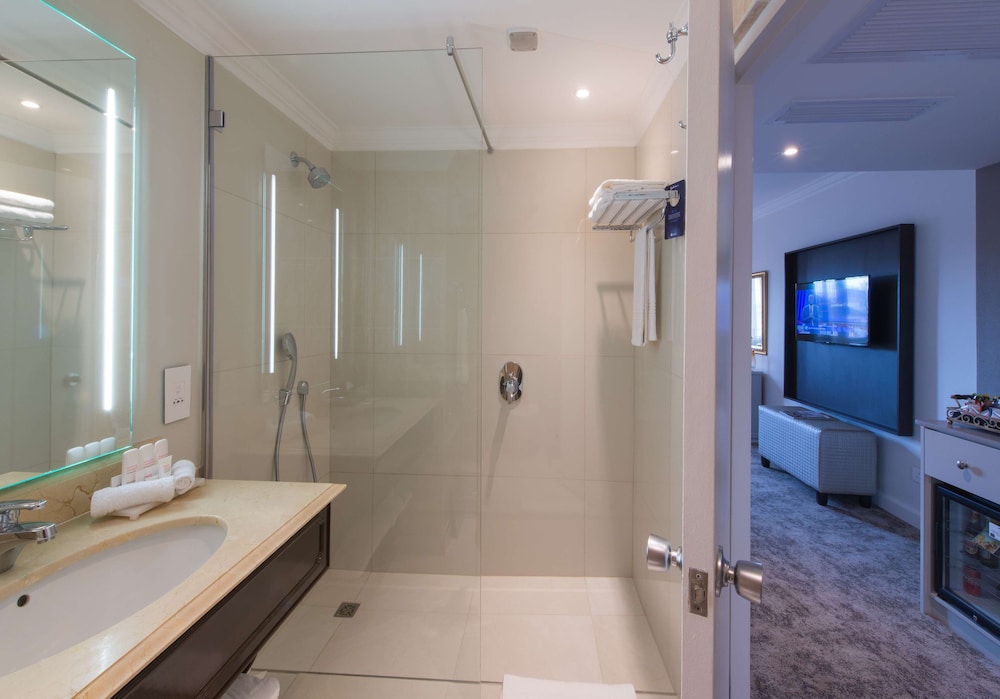 RADISSON BLU LE VENDOME-CAPE TOWN 30/33
