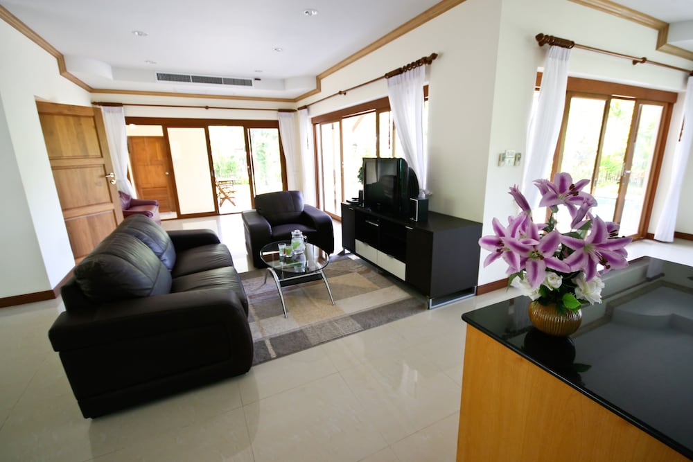 BANGTAO TROPICAL RESIDENCE RESORT & SPA 37/52