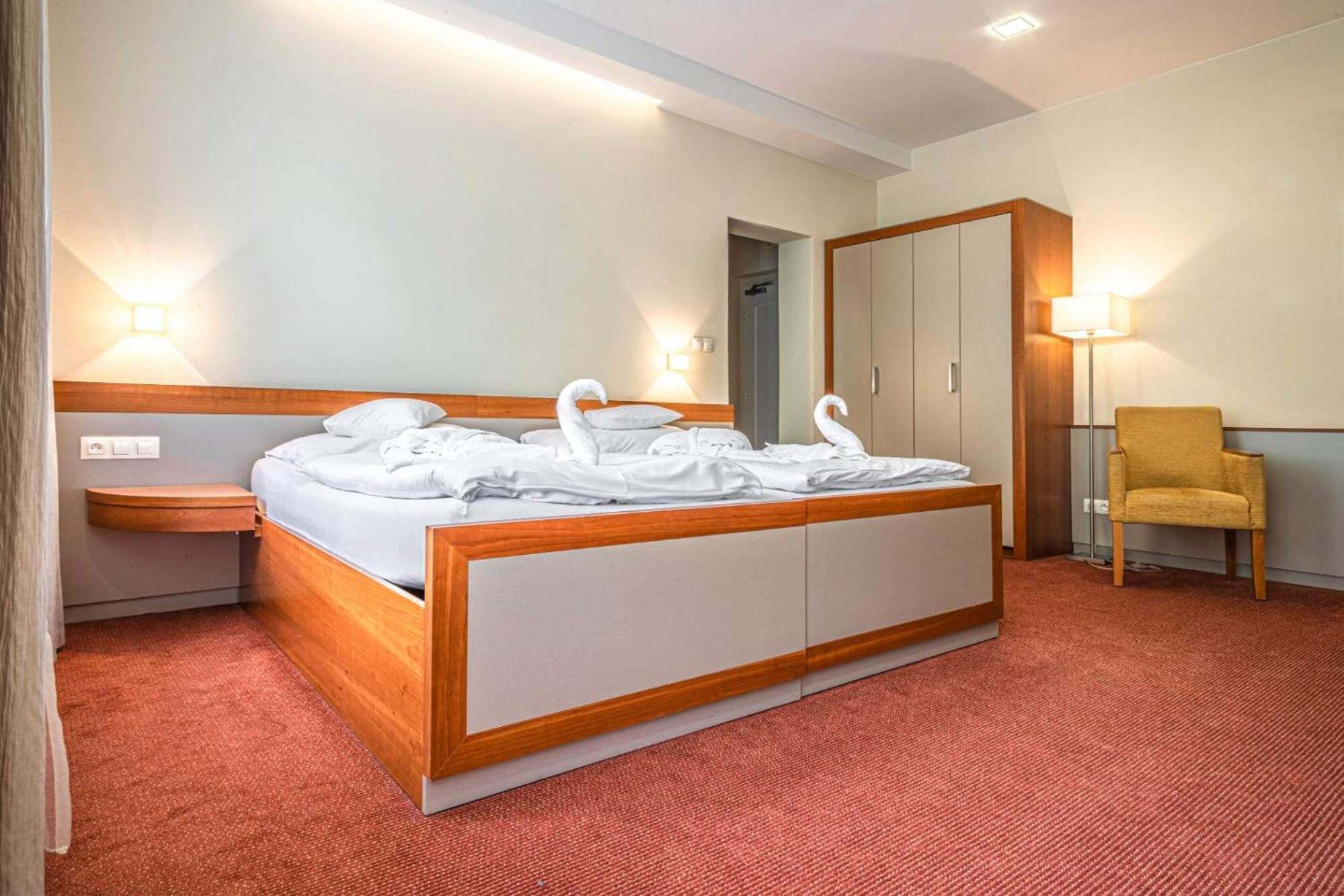 Hotel Reza 25/72