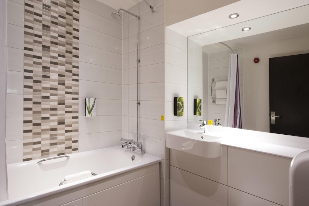 Premier Inn Beverley Town Centre hotel 26/26