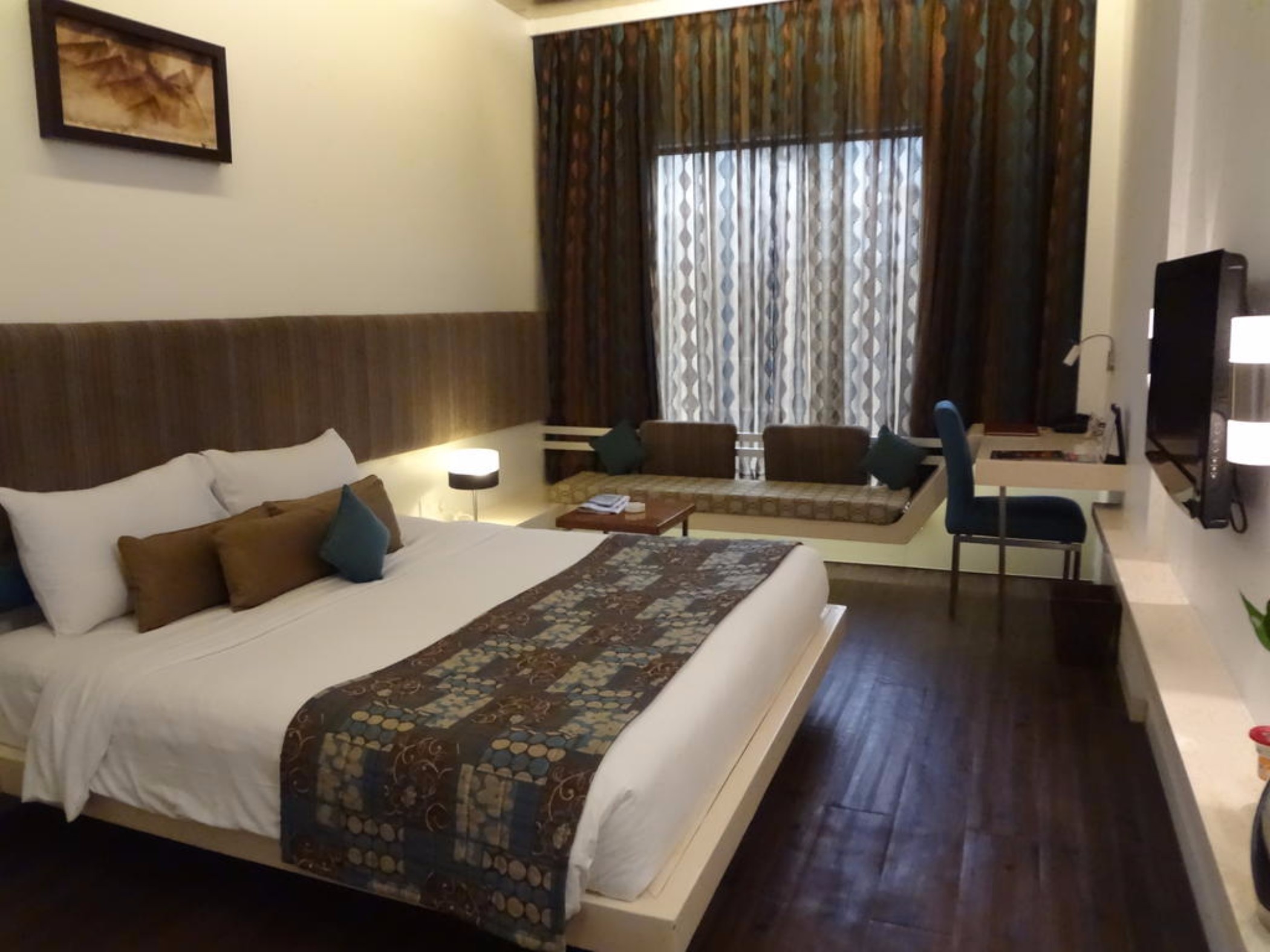 Superior Room King Bed