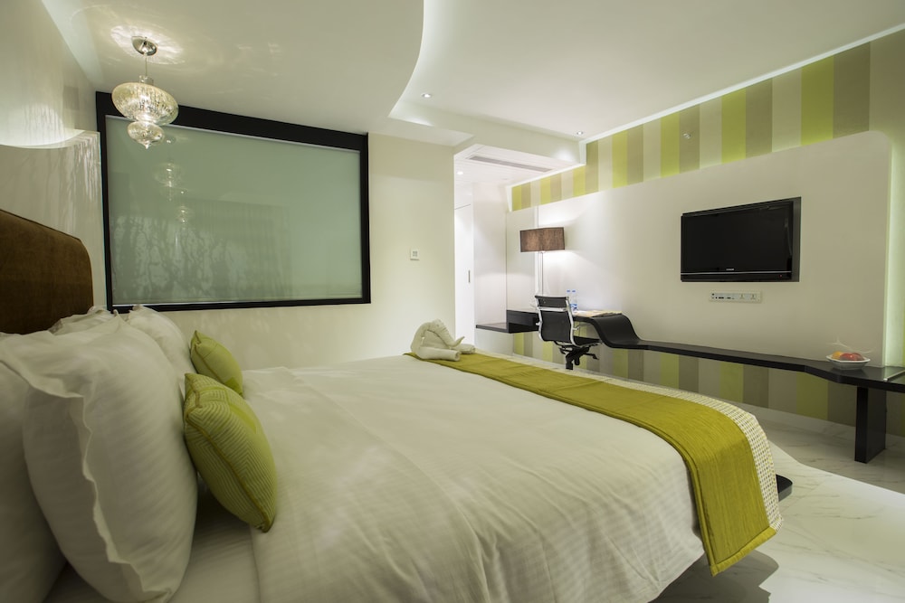 Hash Six Hotels 18/65