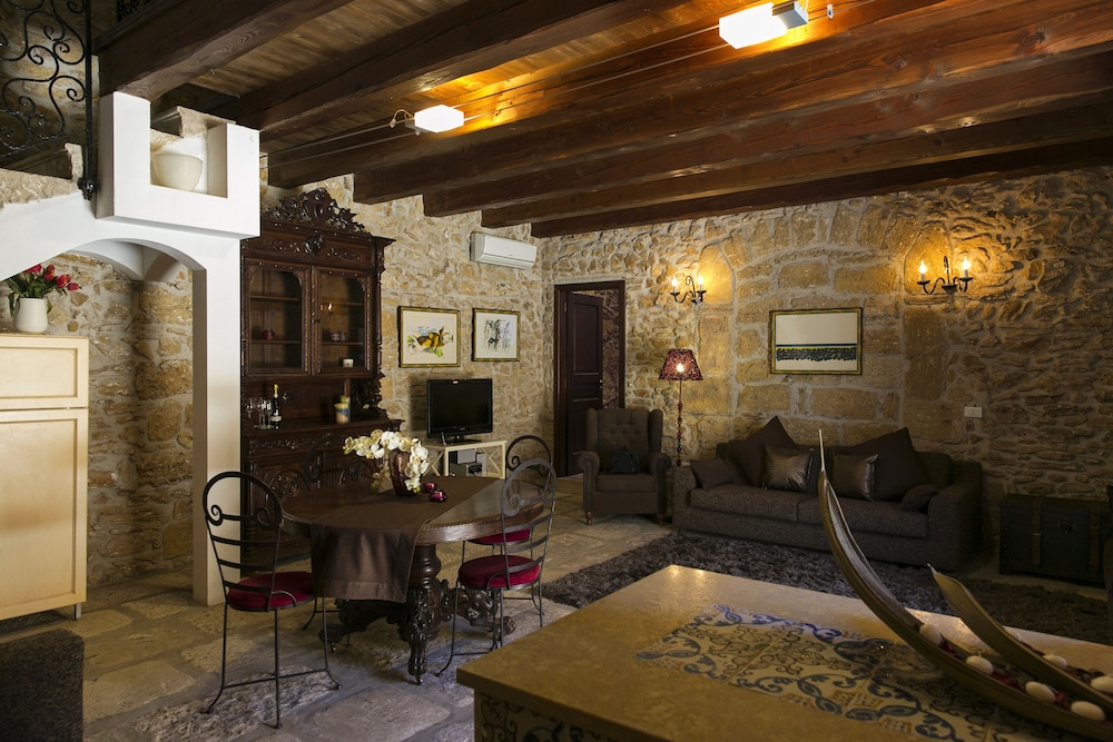 Borgo Degli Angeli 29/50