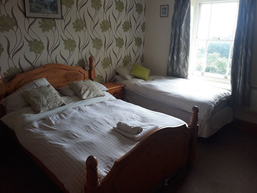 Kilworthy Farm Guesthouse 3/18