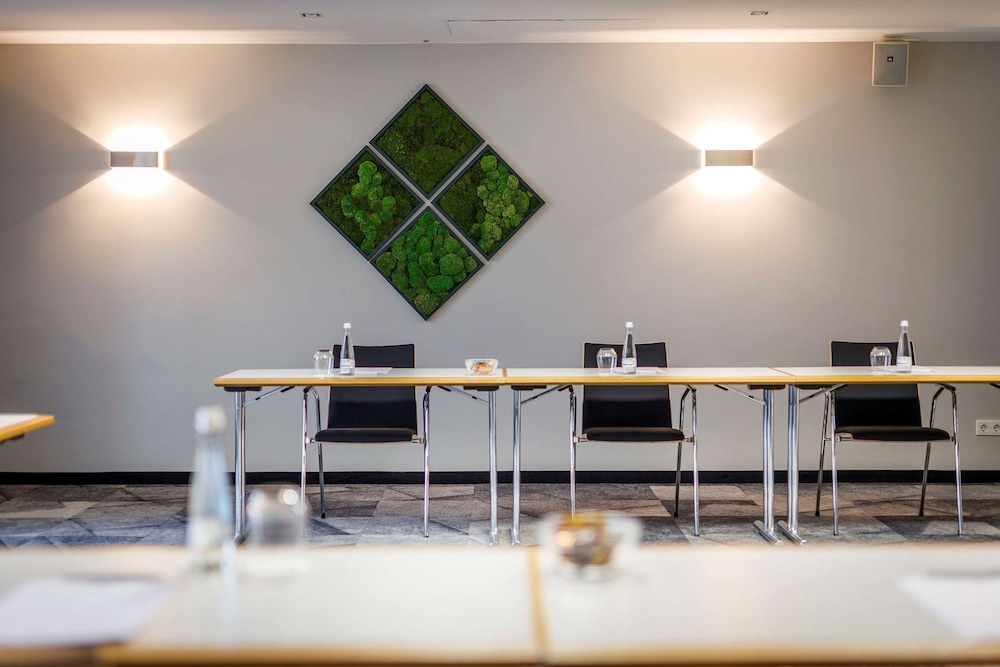 Lanzcarre Hotel Mannheim A Member of Radisson Individuals 40/50
