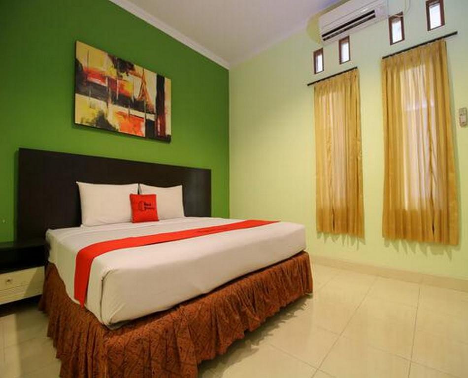 Reddoorz Plus Taman Siswa 2 12/63