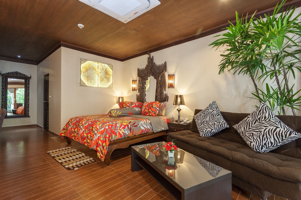Tropica Bungalow Hotel 32/69