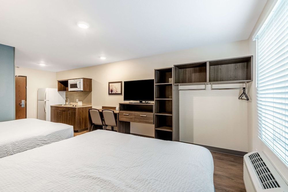 Woodspring Suites Riverside Norco 14/49