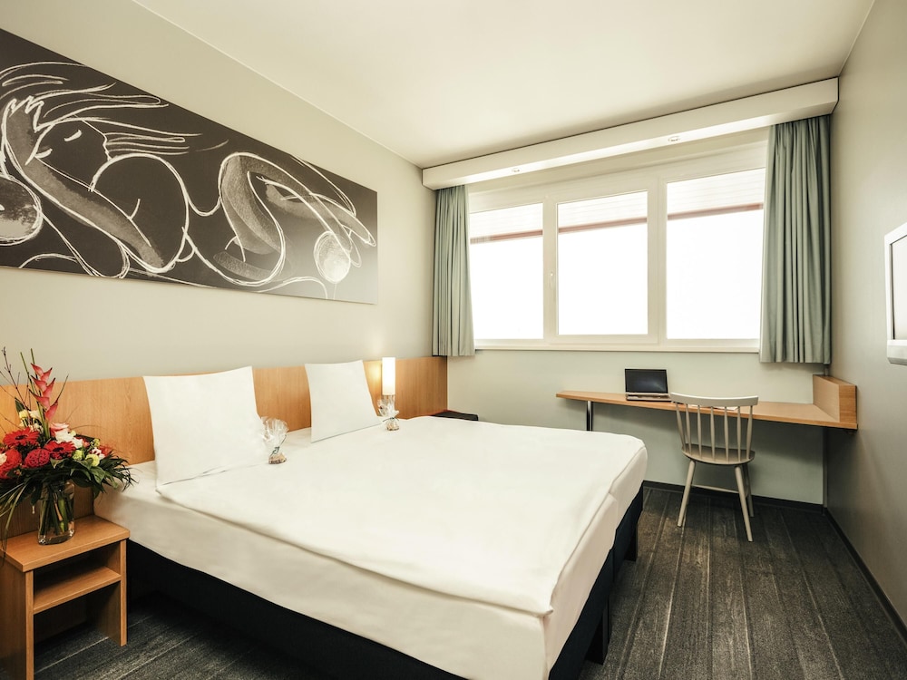 Hotel Ibis Vienna Airport 18/68
