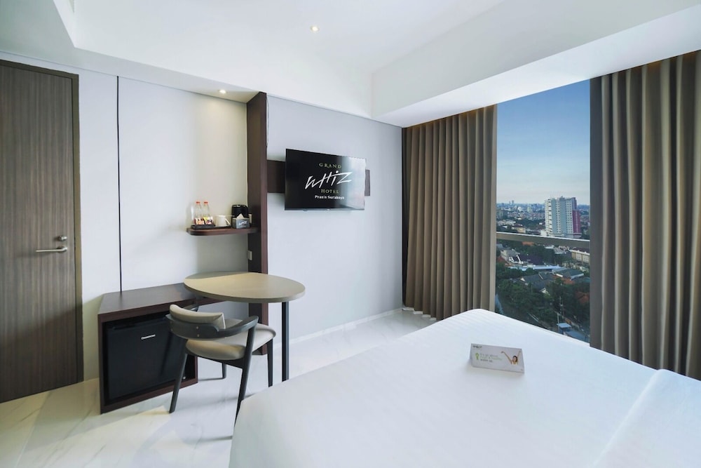 Grand Whiz Hotel Praxis Surabaya 17/43