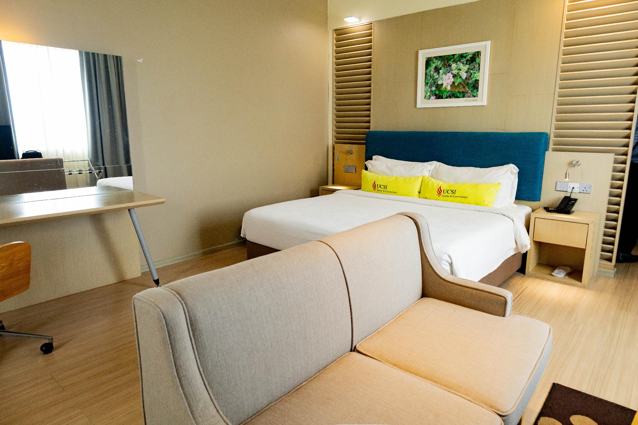 Super, Deluxe, King Bed