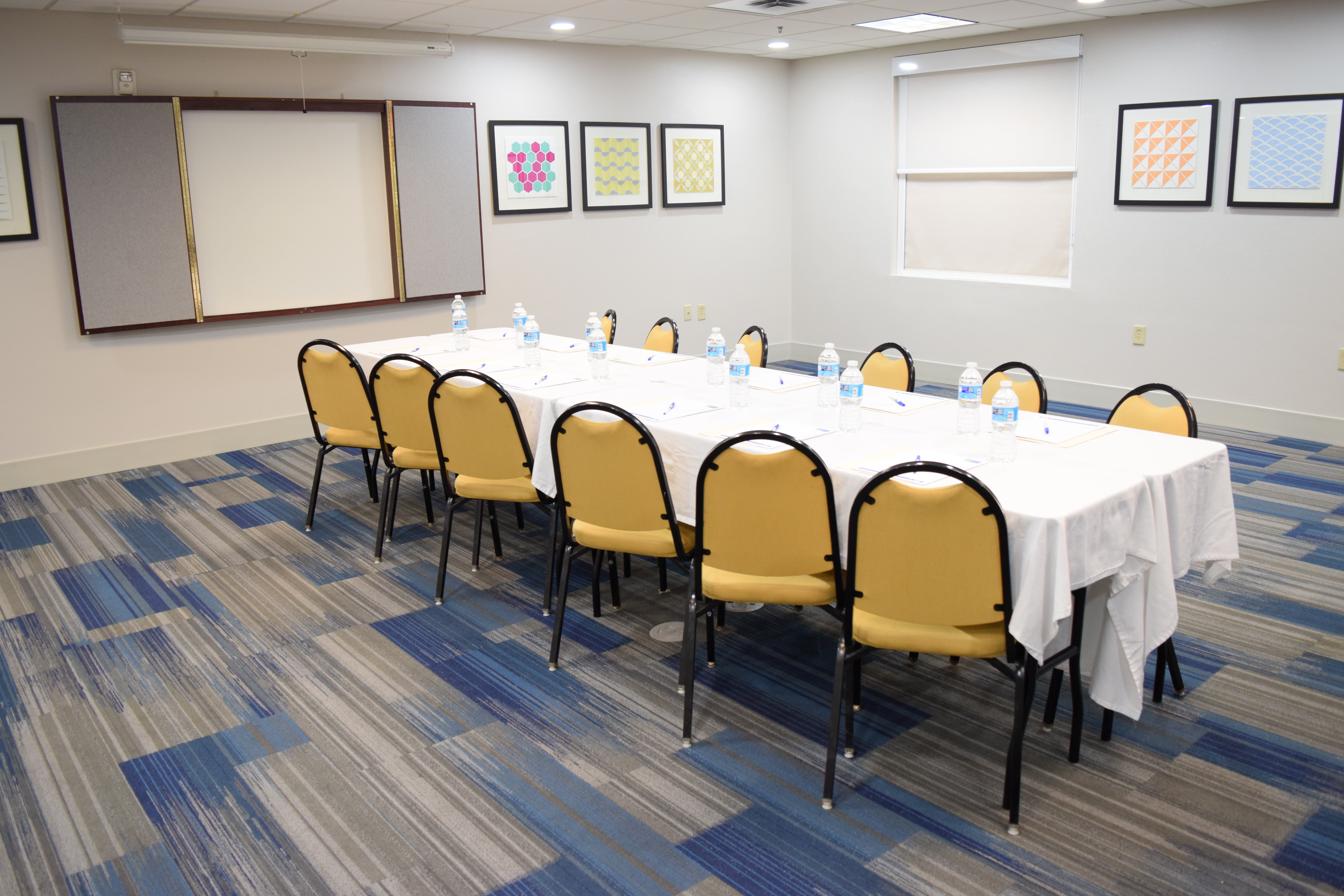 Holiday Inn Express Hotel And Suites Pensacola W I 10 33/35