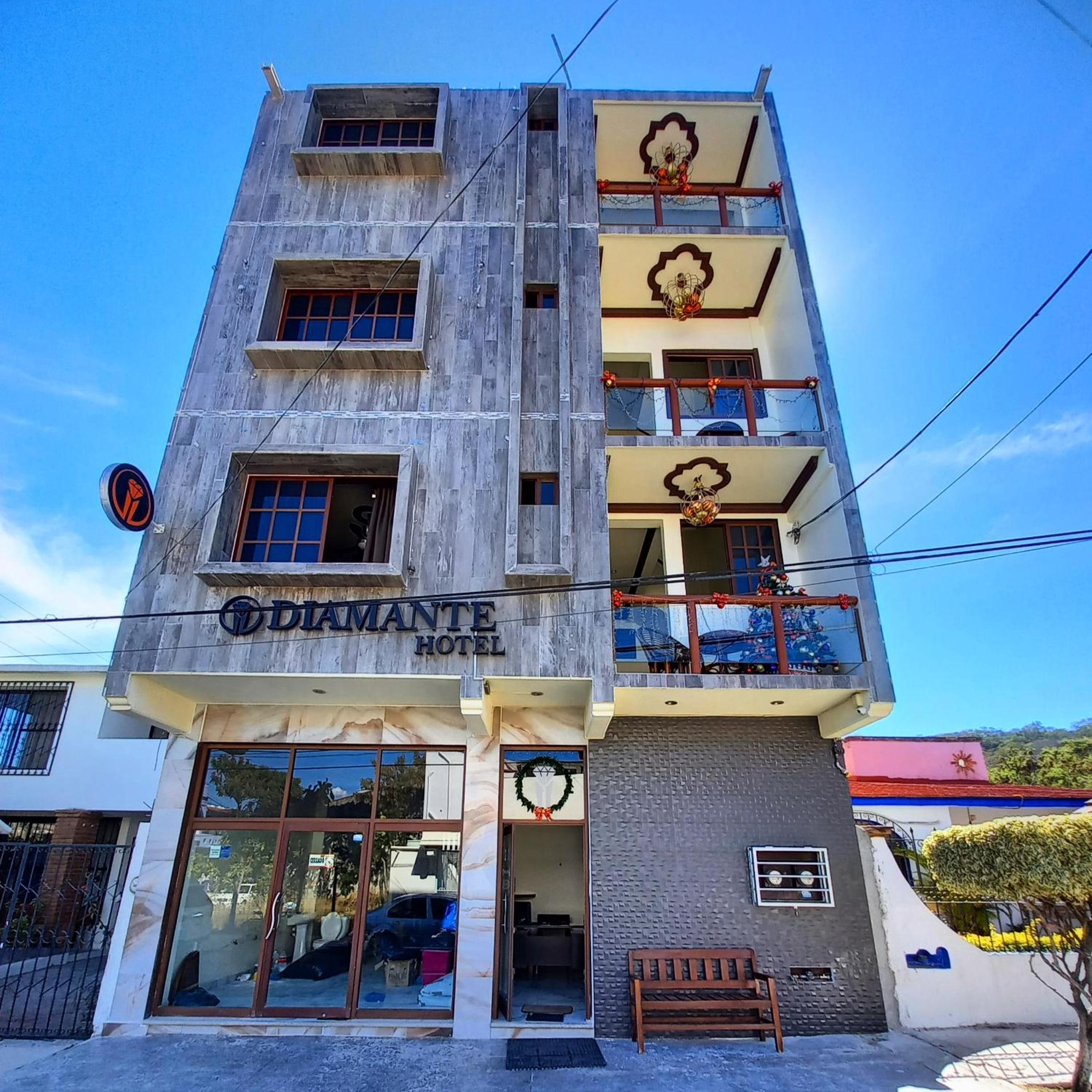 Hotel Diamante 2/50