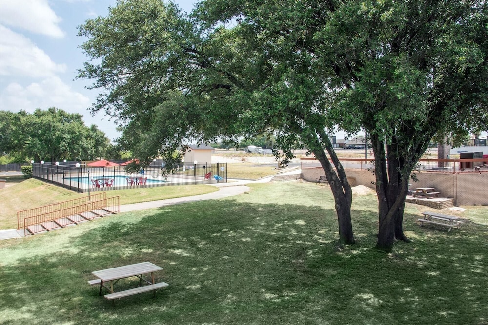 Studio6 Temple, TX 38/41