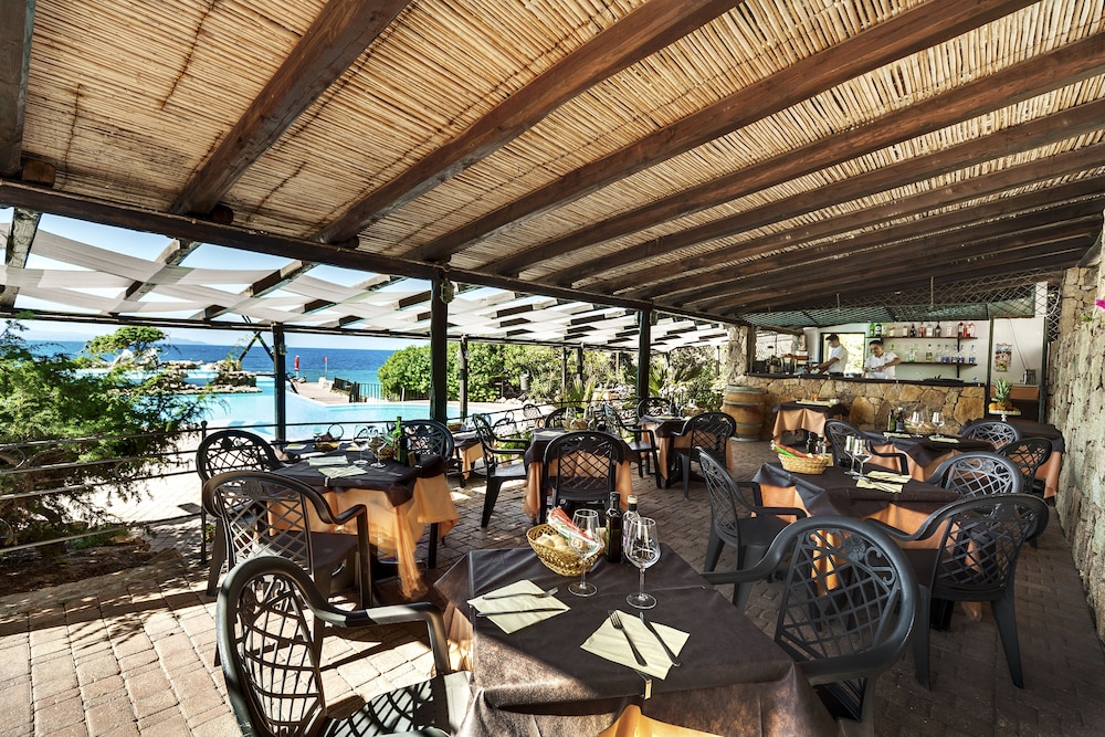Colonna Grand Hotel Capo Testa 24/50