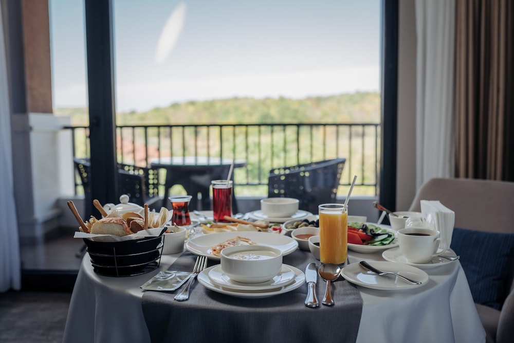 Shabran Wellbeing Resort 62/74