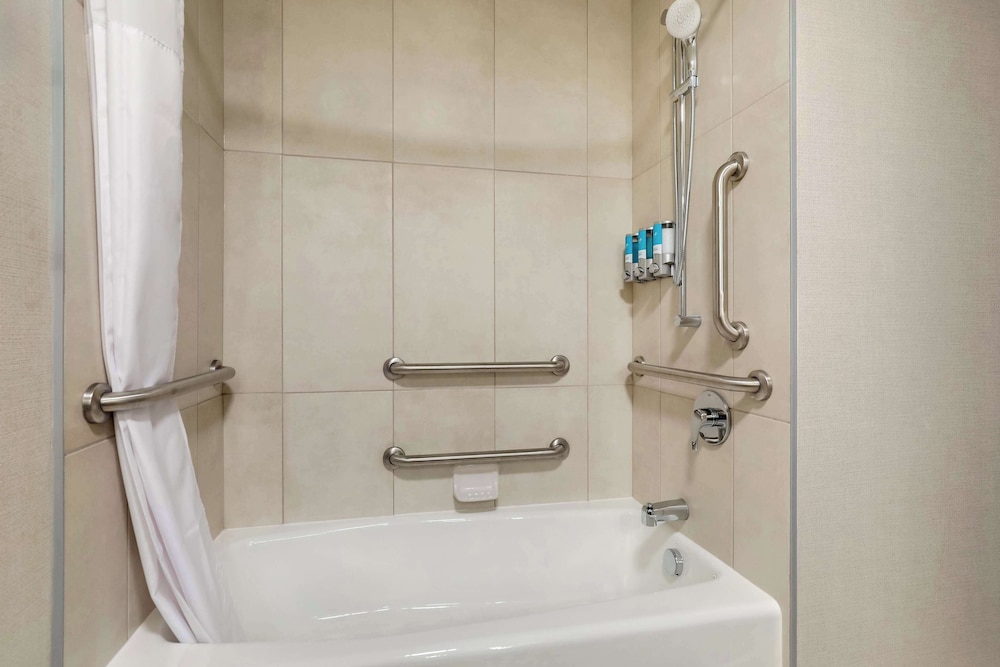 Drury Plaza Hotel Chattanooga Hamilton Place 49/50