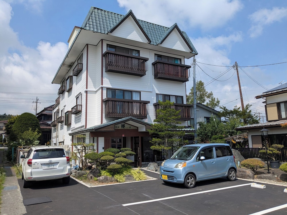 Guesthouse Hiiragi 76/87