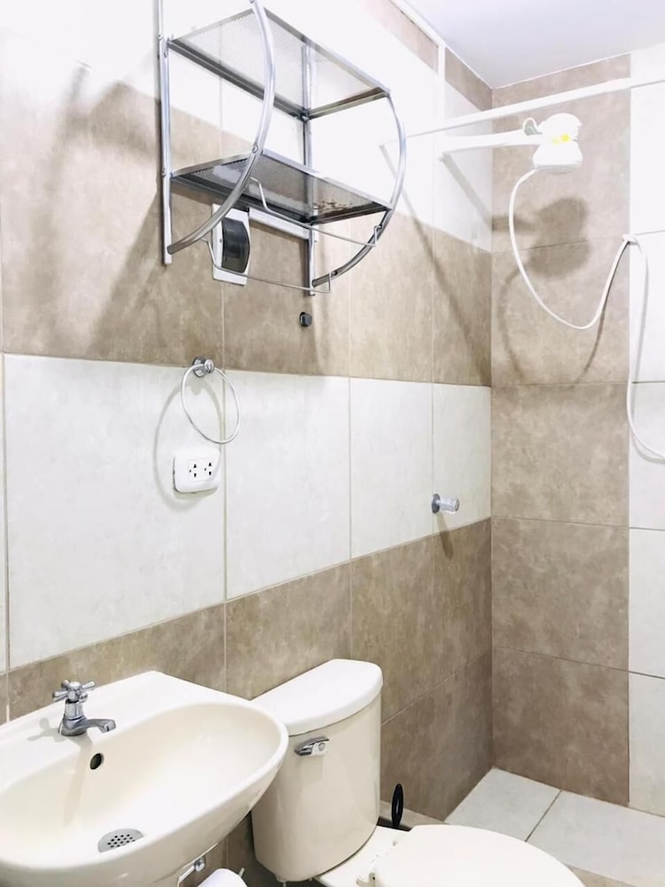 The Florian's B&B 32/36