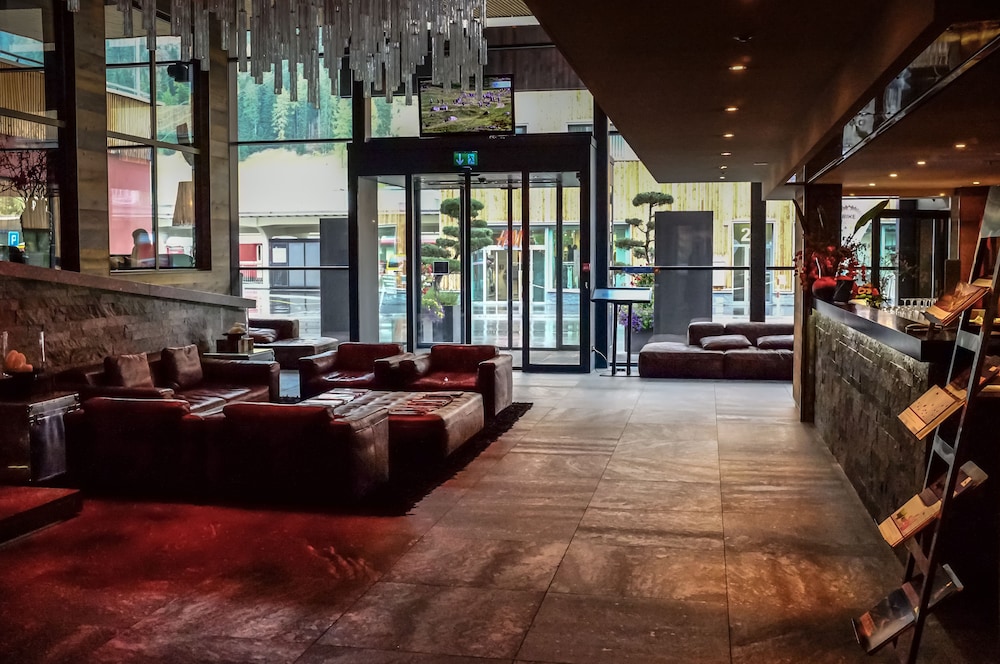 Grischa Das Hotel Davos 36/45