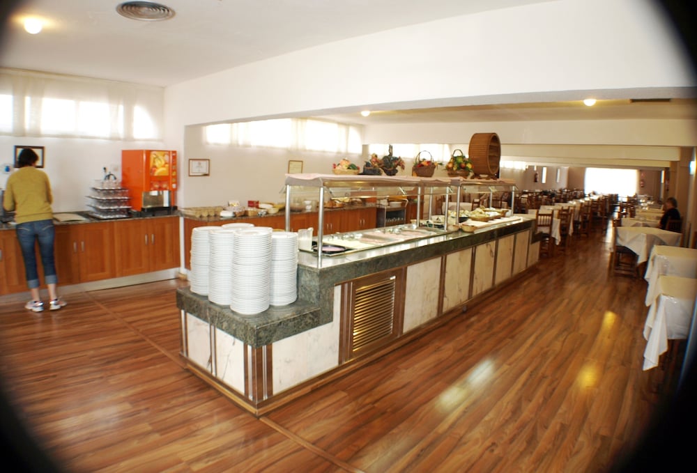 Kristal Hotel 24/40