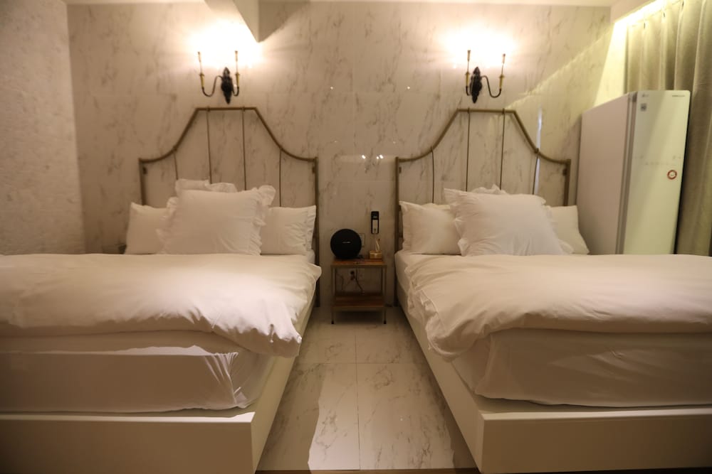 February Hotel Sungseo 18/67