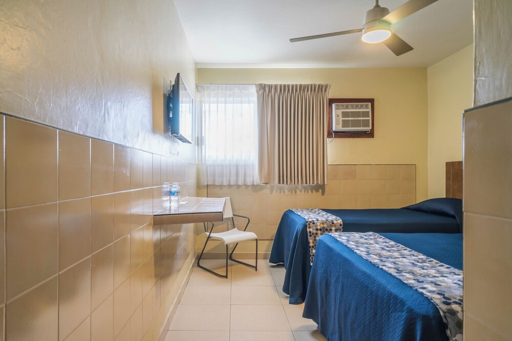 HOTEL MAZATLAN 16/24