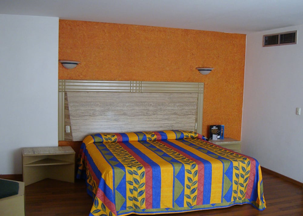 Hotel Cervantes 21/37