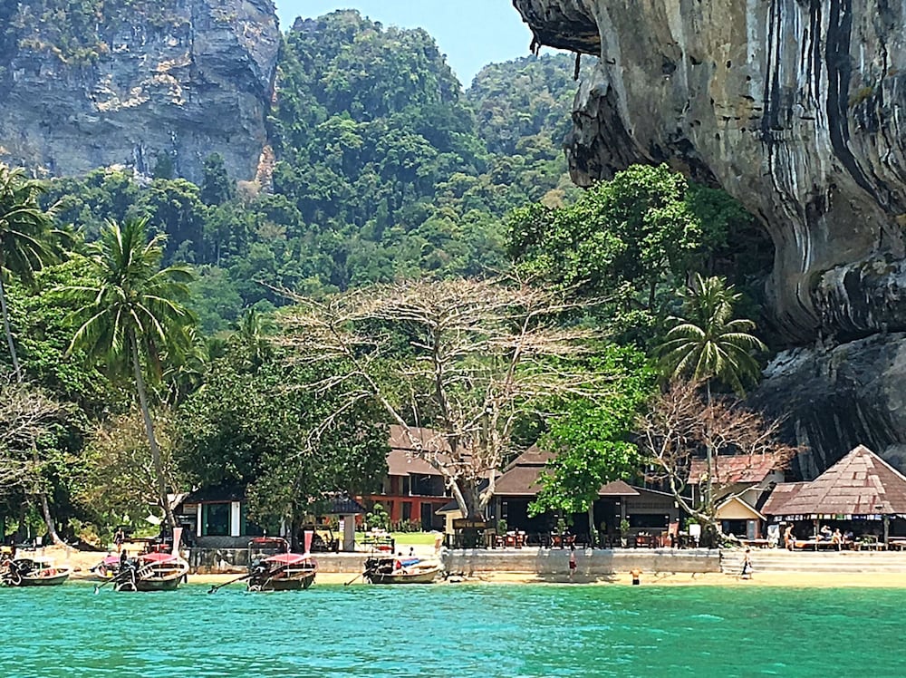 Tonsai Bay Resort 39/50