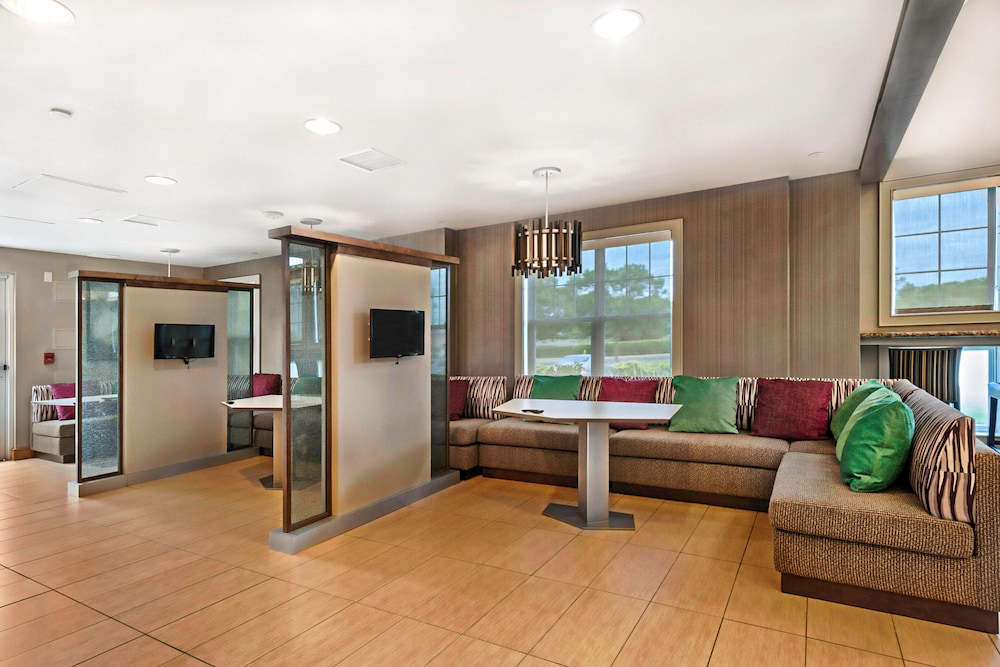 Residence Inn Mt Laurel At Bishop S Gate 18/40