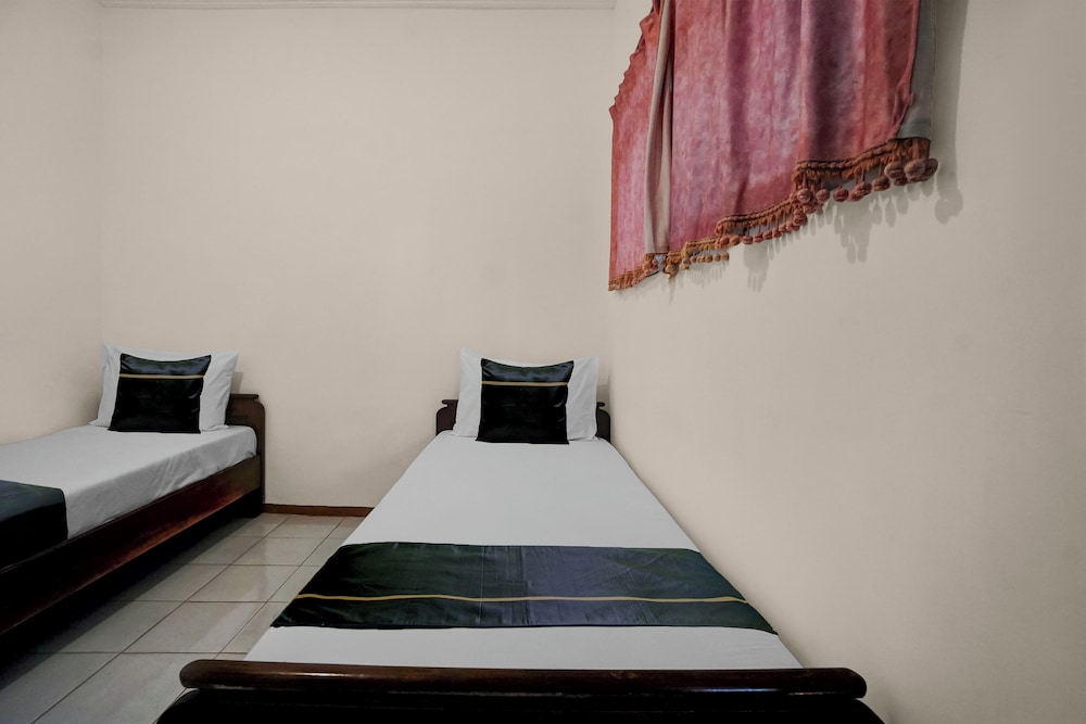 Hotel O near Alun Alun formerly Embun Pagi Hotel & Villa Resort 29/41