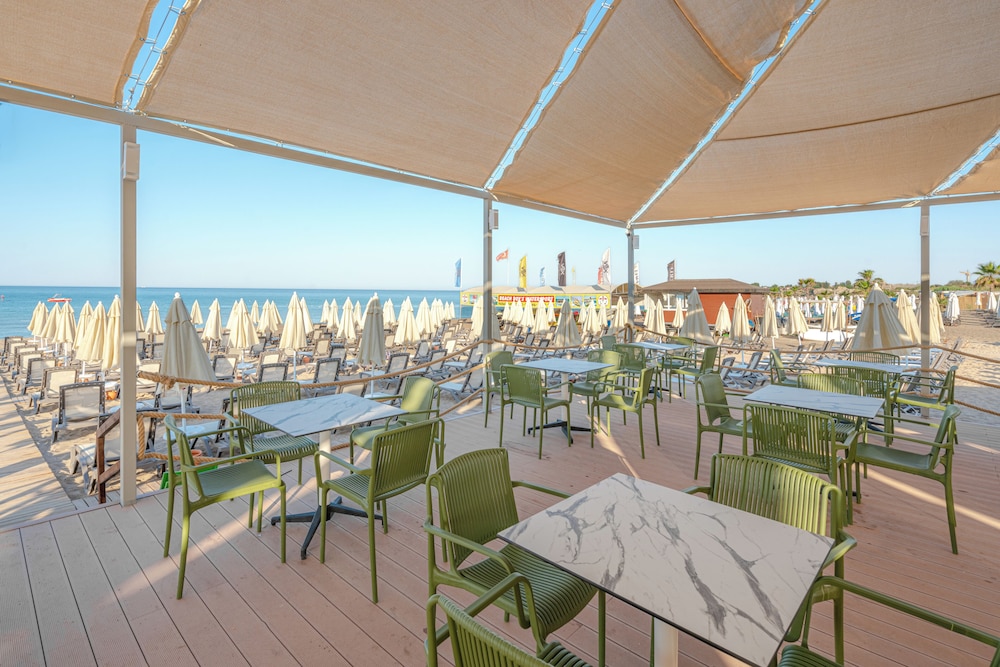Vox Maris Resort 91/104