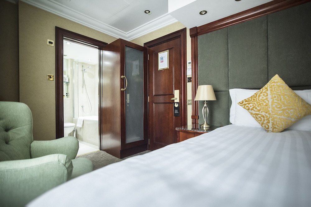Executive Rooms London Kensington 25/51