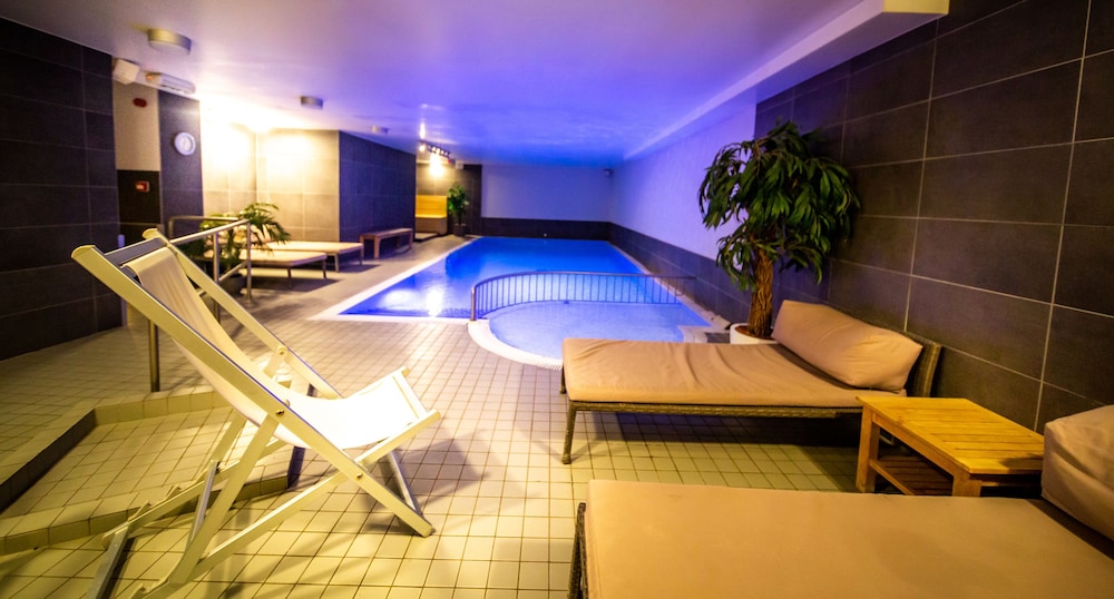 Hotel Saint Sauveur 30/50