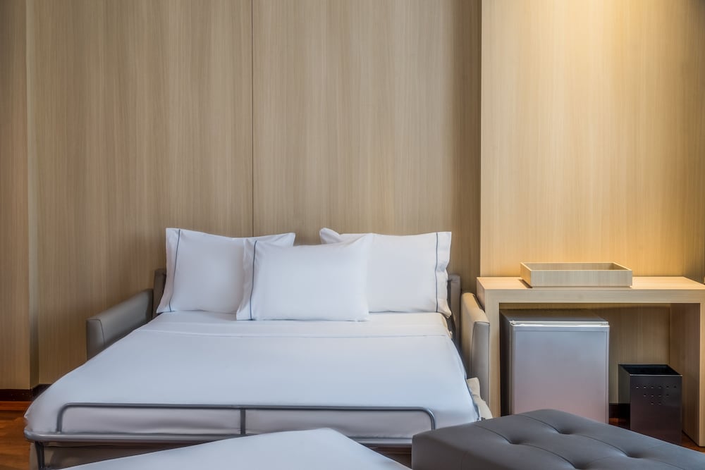 AC Hotel Valencia by Marriott 21/71