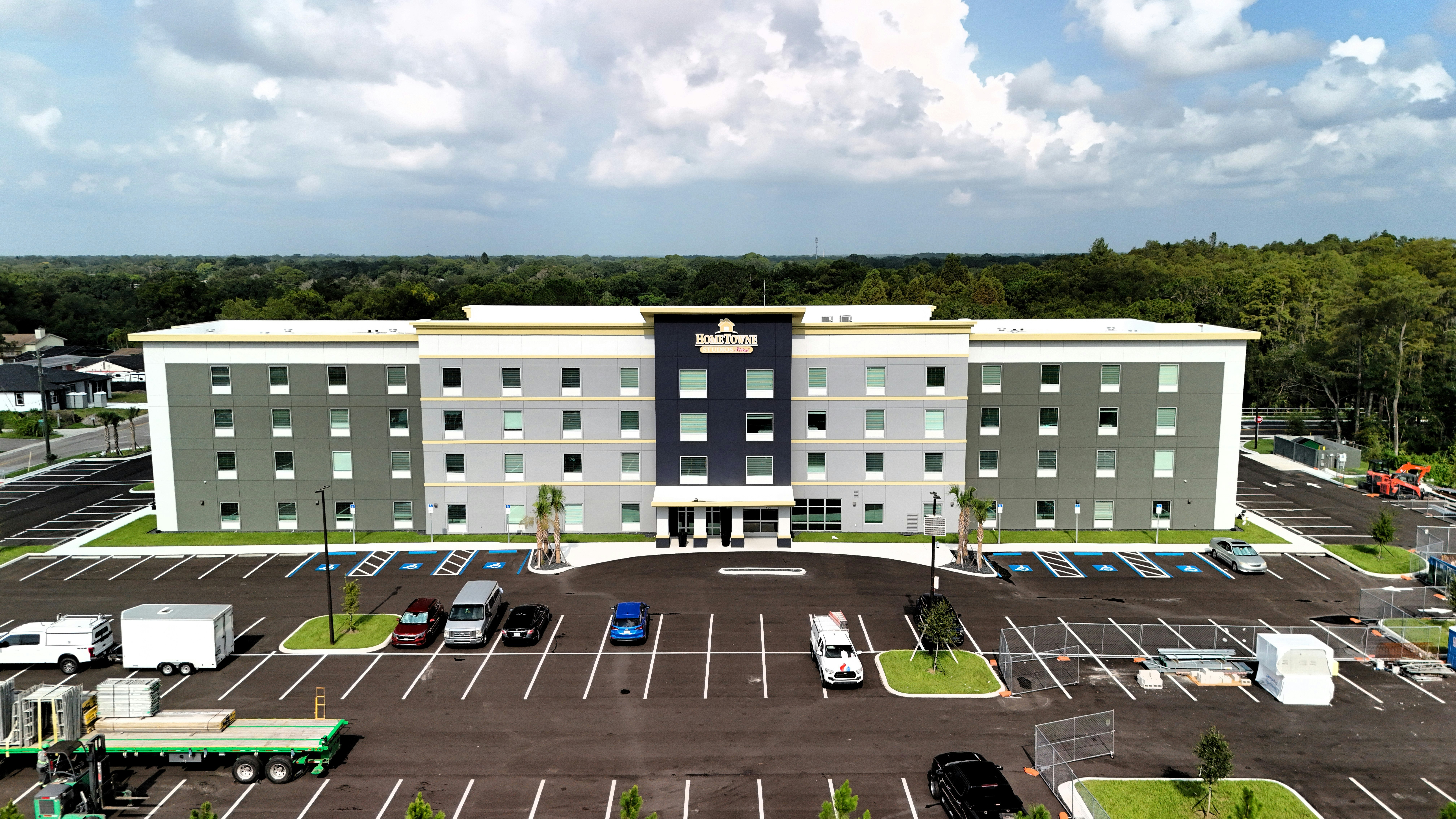 HomeTowne Studios by Red Roof Tampa - Airport 写真2